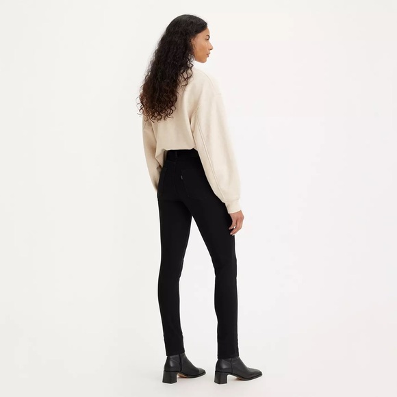Levi’s 721 High Rise Skinny in Black - Picture 3 of 11